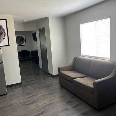 High Falls Inn & Suites Bagian luar foto